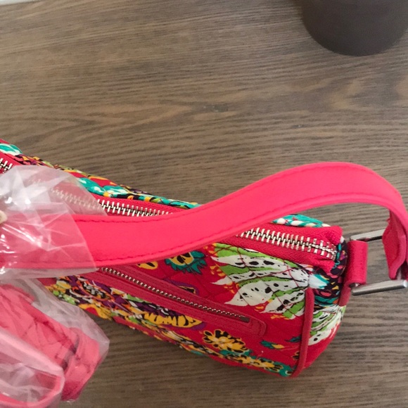 NEW Vera Bradley Mini Vivian Crossbody in Rumba - Picture 5 of 14